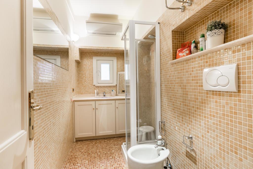 Navona Bernini Lodge روما المظهر الخارجي الصورة